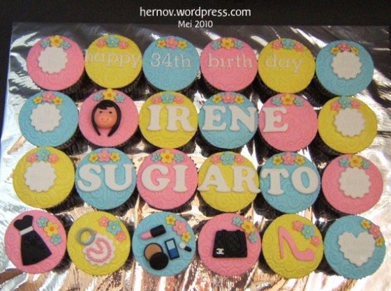 Irene's Personalize Birthday Minicupcakes